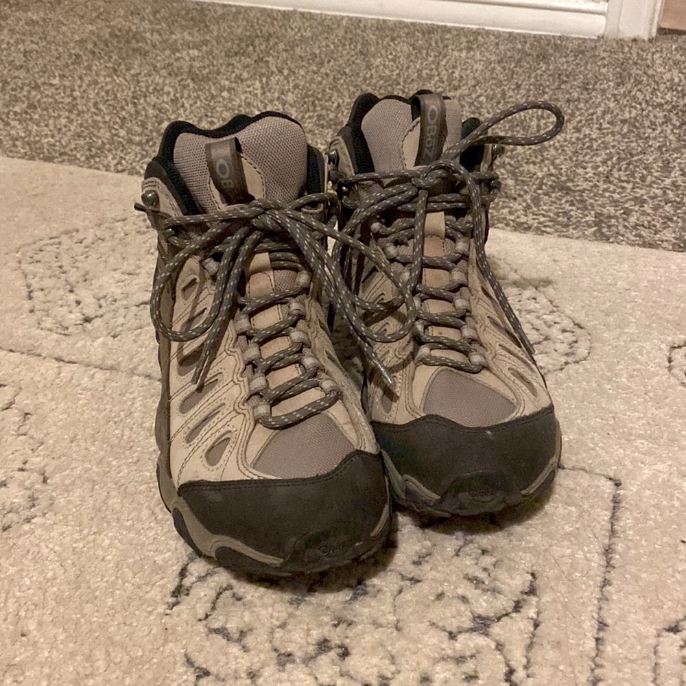 Oboz Women’s Sawtooth Hiking Boots Sz 9